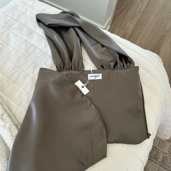 mixed gals cherie neck tie top, gray green - Picture 6 of 6